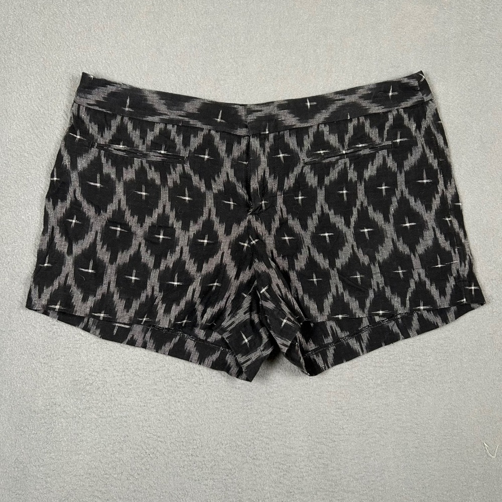 Gap Shorts Womens 6 Black White Ikat Print Cotton Casual Summer Shorts